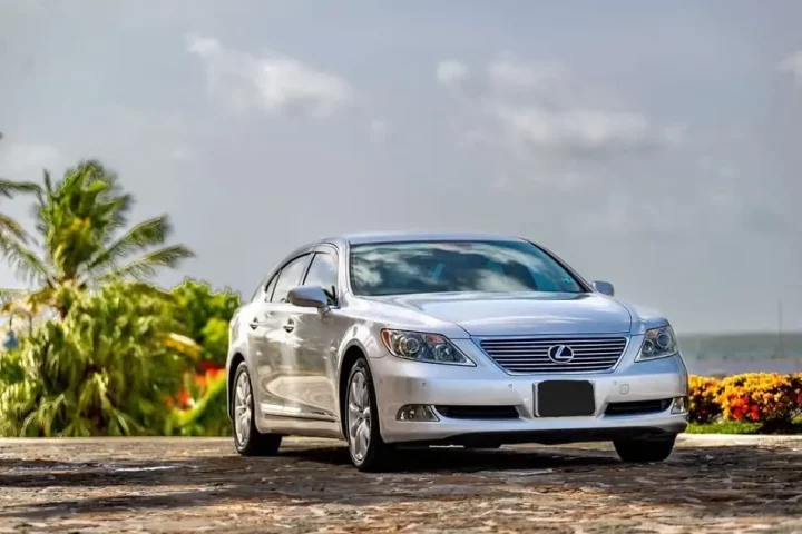 Island Vibz Antigua Sedan