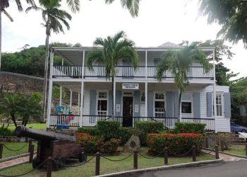 Nelsons-Dockyard-museum-entrance - 1600x1200